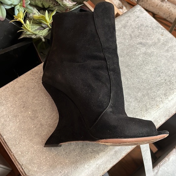 PRADA SUEDE BOOTIES!! - Picture 3 of 6